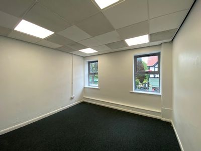 Property Image for 11 Causeway Lane, 11 Causeway Lane, Matlock, Derbyshire, DE4 3AR