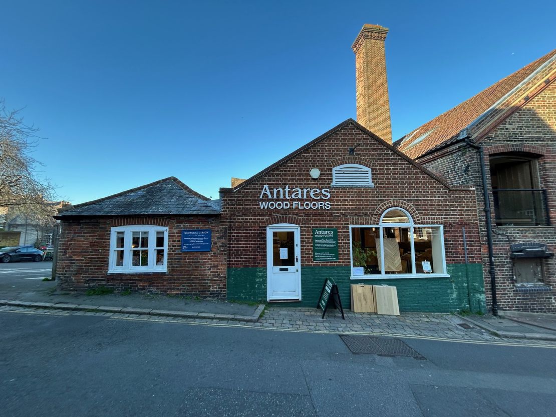 Crown House, 4 Market Lane, Lewes, East Sussex, BN7 2NT