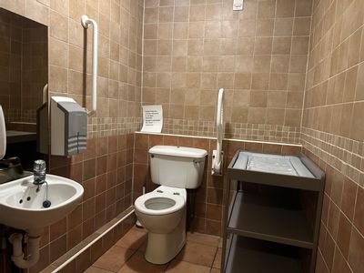 Property Image for The Ship Inn - Pub and accommodation - Reservoir Road, Surfleet PE11 4DH