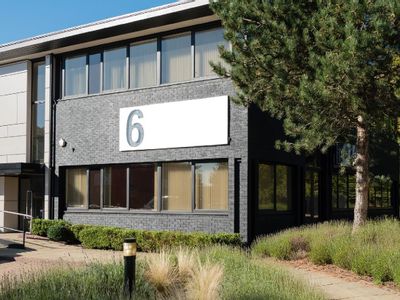 Property Image for 6 Elmwood, Chineham Park, Basingstoke, RG24 8WG
