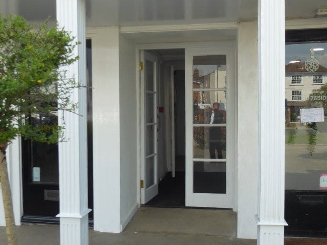 63A High Street, Tenterden, TN30 6BD