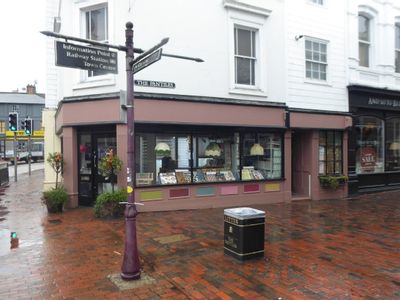 Property Image for 1 The Pantiles, Tunbridge Wells, TN2 5TD