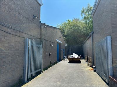 Property Image for Unit 11B Dawkins Road, Poole, BH15 4JP