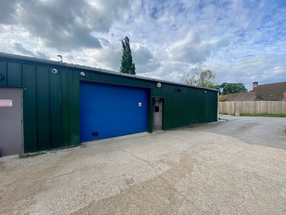 Unit 4 Bullers Farm, Baughurst Road, Baughurst, Tadley, Hampshire, RG26 5LL