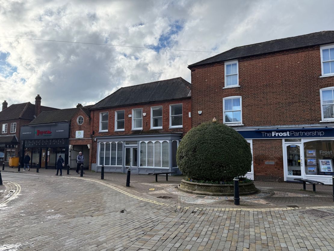 71 High Street, Burnham, Slough, Buckinghamshire, SL1 7JX