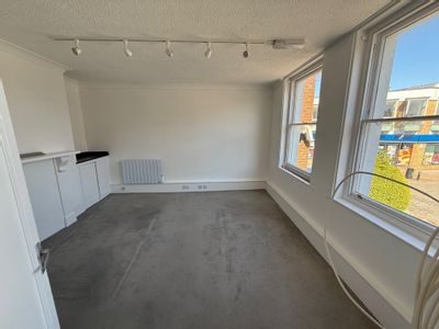 Property Image for 71 High Street, Burnham, Slough, Buckinghamshire, SL1 7JX