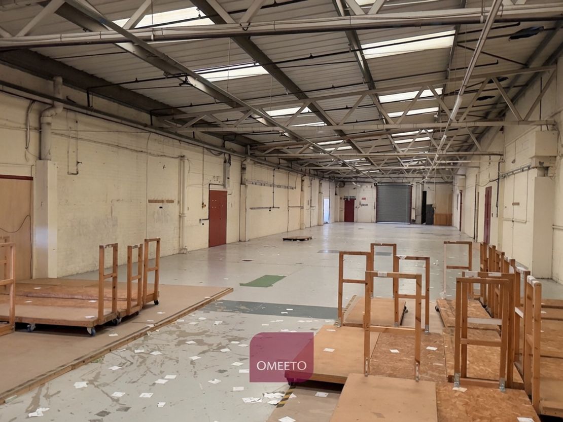 10 Hallam Fields Business Park, Hallam Fields Road, Ilkeston, Derbyshire, DE7 4AZ