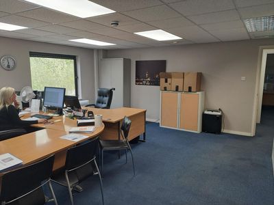 Property Image for 5 Mundells Industrial Estate, Welwyn Garden City, Hertfordshire, AL7 1EW