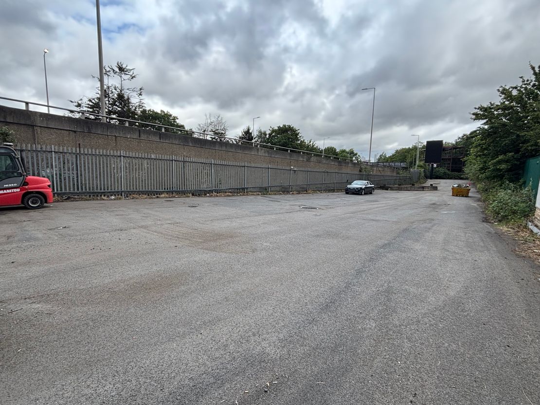 Open Storage, Bramshot Avenue, Charlton, London, SE7 7HY