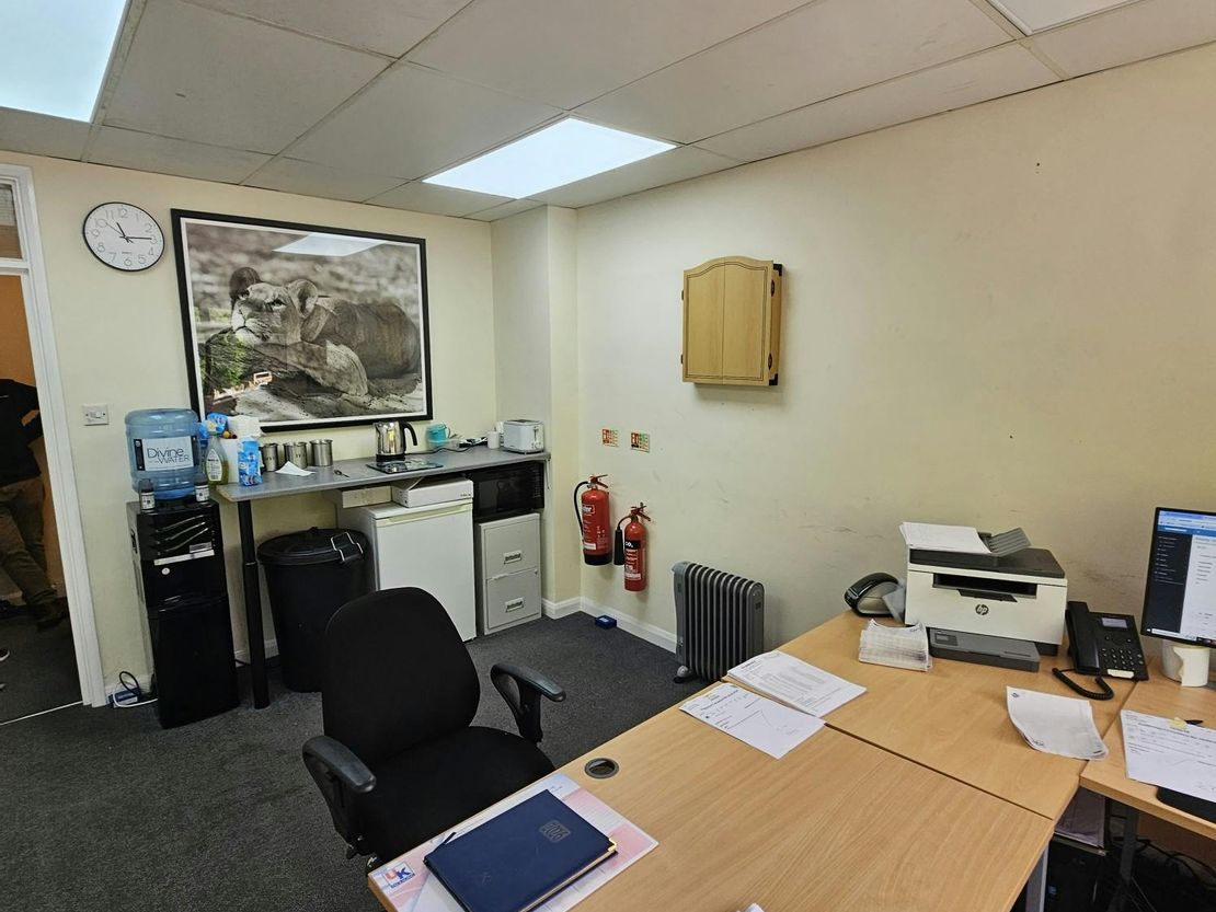 Unit 2, 5 Sybron Way, Crowborough, TN6 3DZ