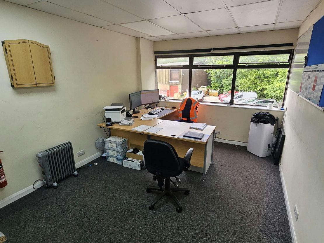Unit 2, 5 Sybron Way, Crowborough, TN6 3DZ