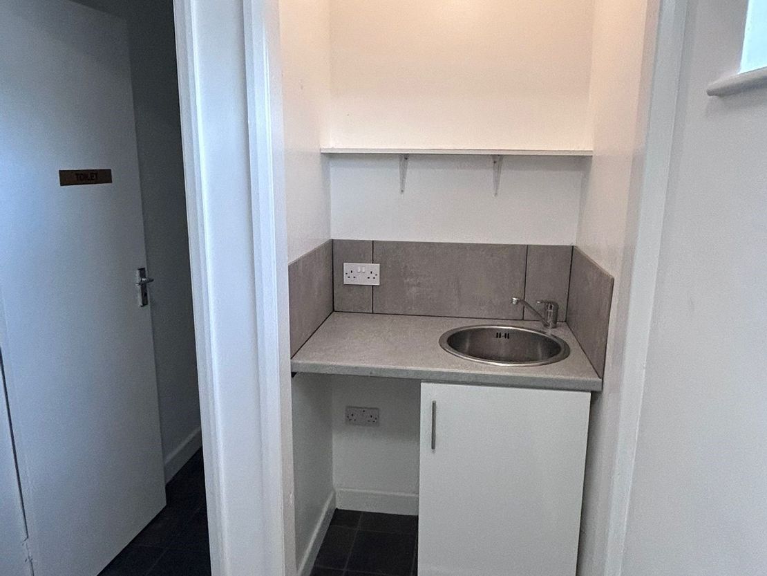 Swift House, 16 High Street, Staveley, Chesterfield, Derbyshire, S43 3UX