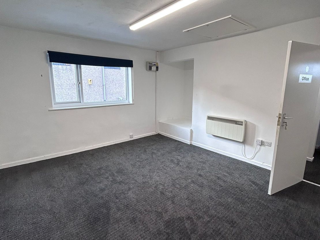 Swift House, 16 High Street, Staveley, Chesterfield, Derbyshire, S43 3UX