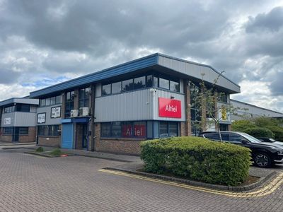 Property Image for 13 Vermont Place, Tongwell, Milton Keynes, Buckinghamshire, MK15 8JA