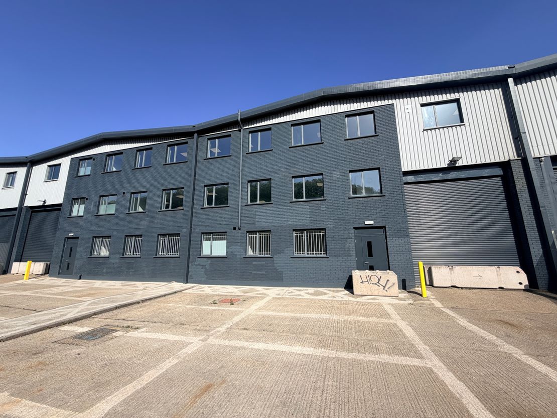 1B Whitings Way, London, Greater London, E6 6LR