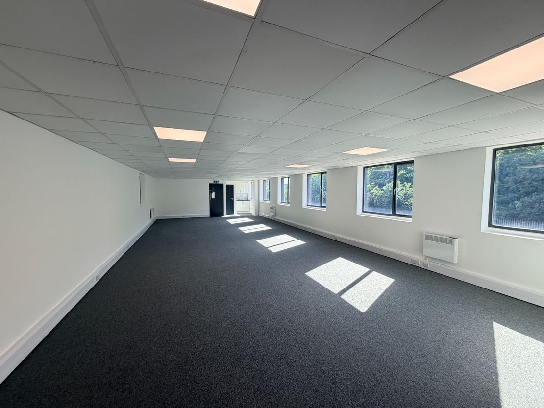 1B Whitings Way, London, Greater London, E6 6LR