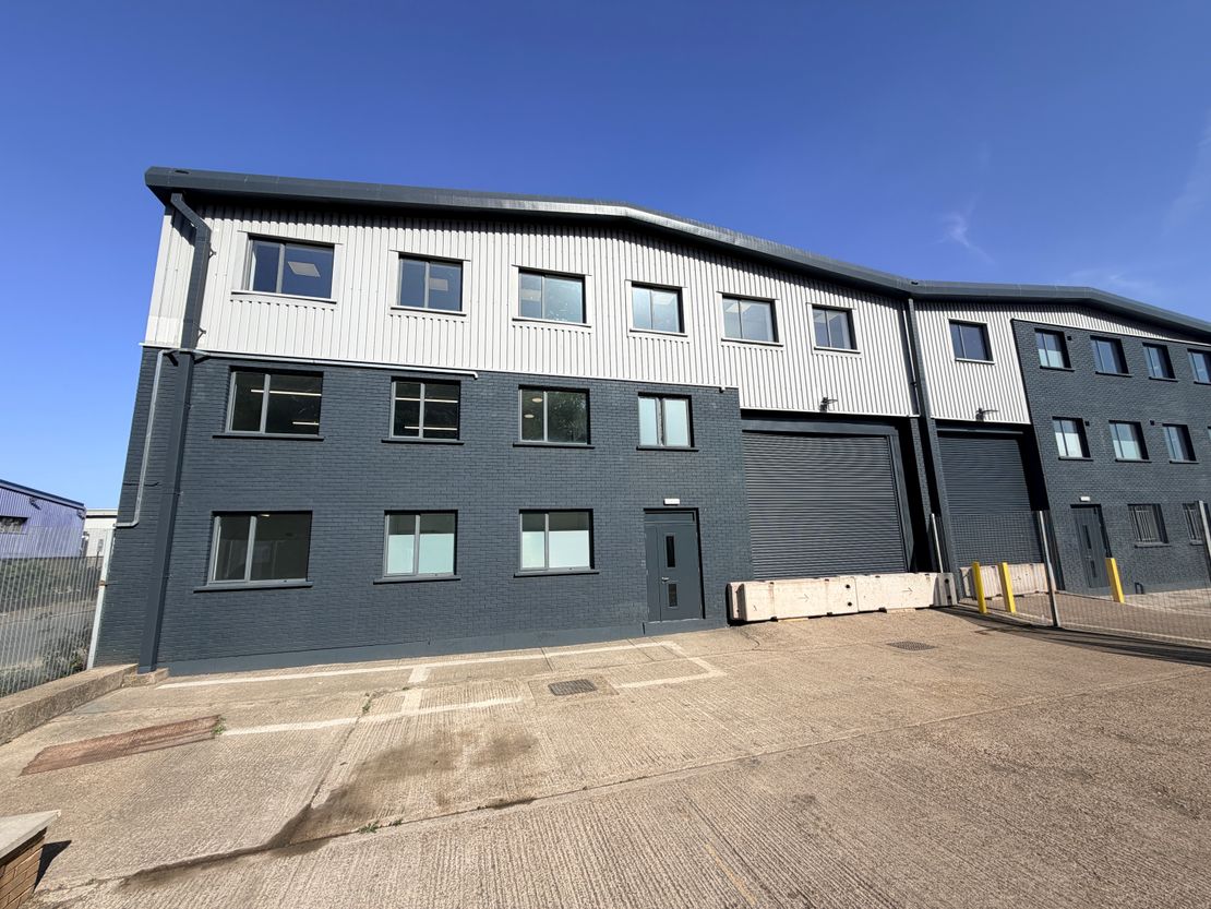 1A Whitings Way, London, Greater London, E6 6LR