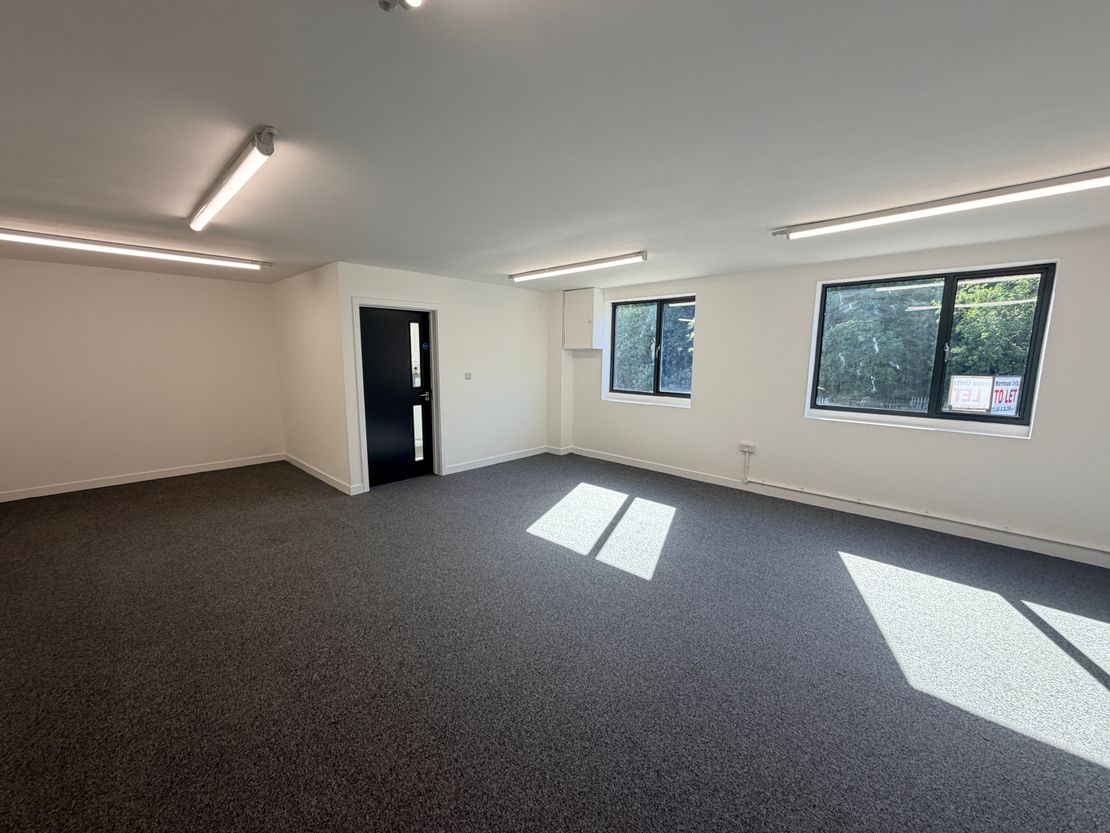 1A Whitings Way, London, Greater London, E6 6LR