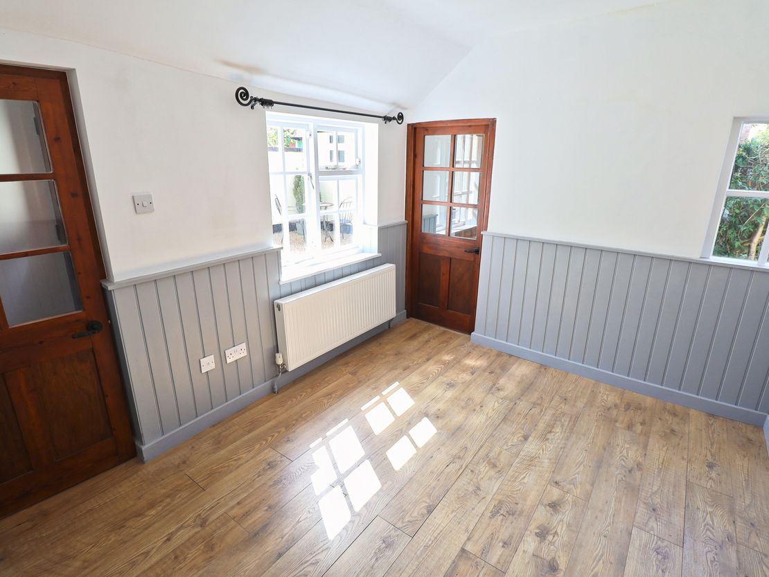 12 Market Place, Market Bosworth, Leicestershire, CV13 0LE