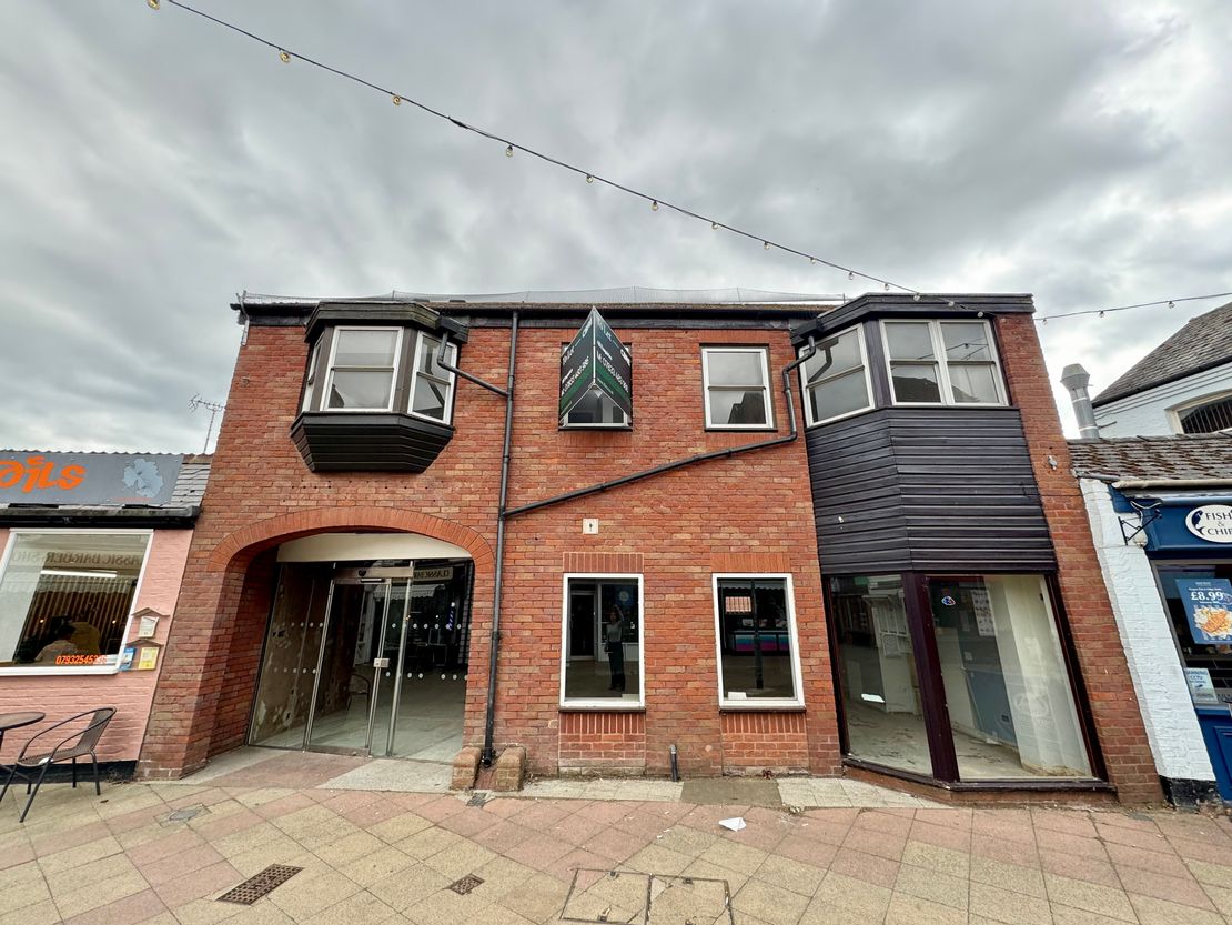 24 Market Street, Newmarket, Cambridgeshire, CB8 8EF