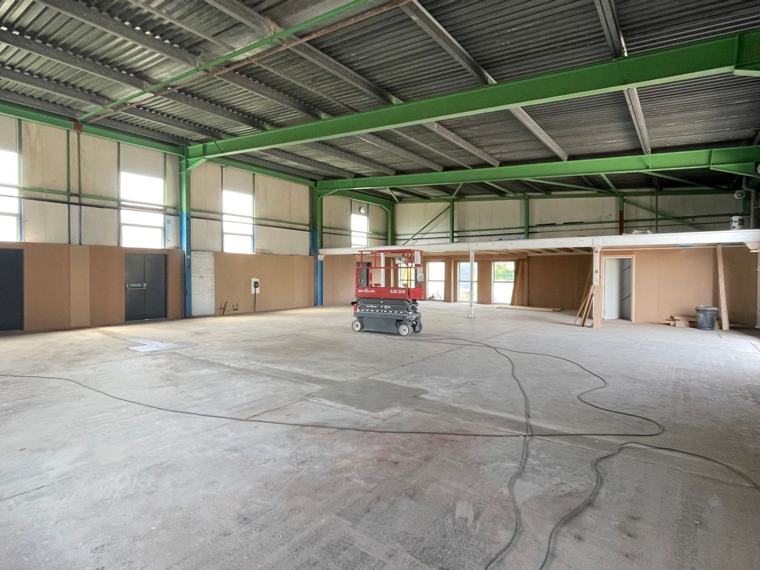 Unit 12A, Oslo Road, Sutton Fields Industrial Estate, Hull, East Yorkshire, HU7 0YN
