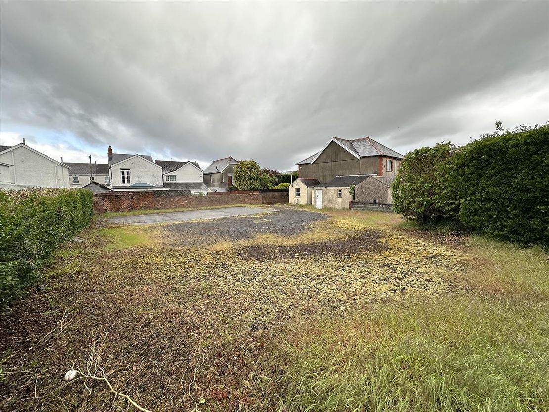 St Teilo Street, Pontardulais, Swansea
