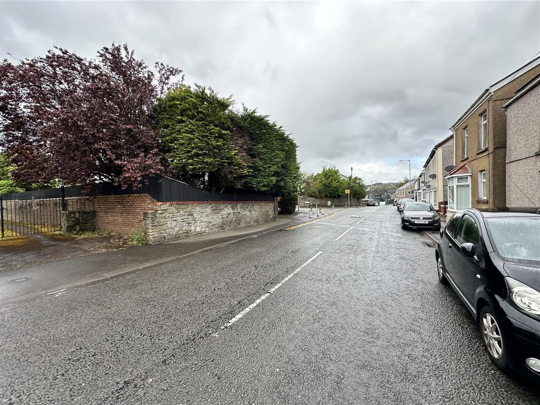St Teilo Street, Pontardulais, Swansea