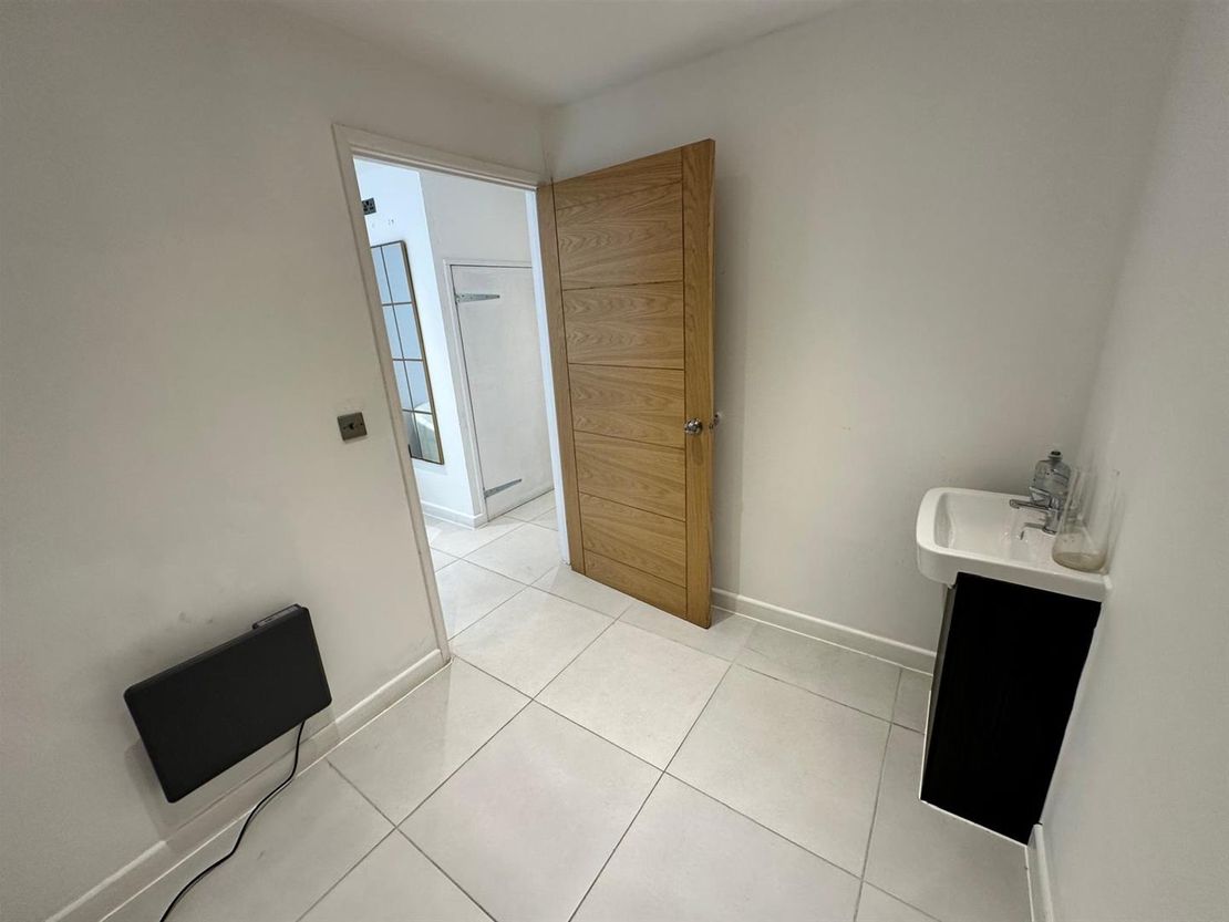 Rooms 2 & 3, Unit 3 Shoppers Walk, Swansea