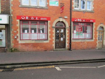 Property Image for Freehold, 69-71, High Street, Newport Pagnell, Buckinghamshire, MK16 8AB