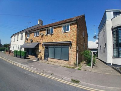 Property Image for 58 Station Road, West Horndon, Brentwood, CM13 3TW
