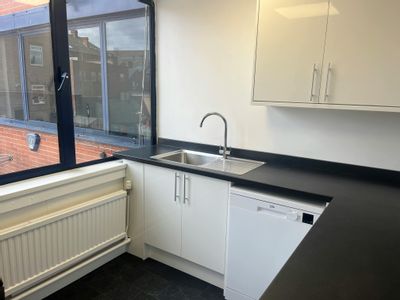 Property Image for Office Suites at Crown House, Newcastle Avenue, Worksop, S80 1ET