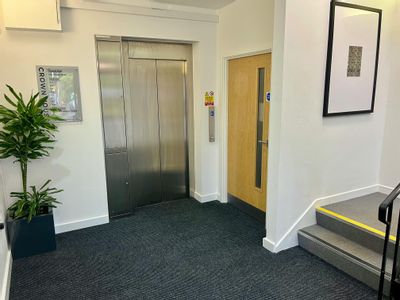 Property Image for Office Suites at Crown House, Newcastle Avenue, Worksop, S80 1ET