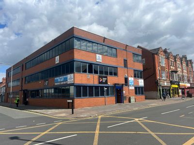 Property Image for Office Suites at Crown House, Newcastle Avenue, Worksop, S80 1ET