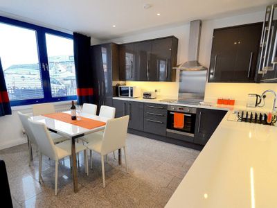 Property Image for 87 Wollaton Road, Beeston, Nottingham, Nottinghamshire, NG9 2NG