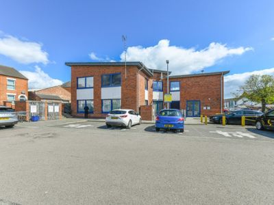 Property Image for 87 Wollaton Road, Beeston, Nottingham, Nottinghamshire, NG9 2NG