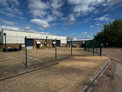 Property Image for Units 5A and 5B Motorway Industrial Estate, Babbage Road, Stevenage, SG1 2TU
