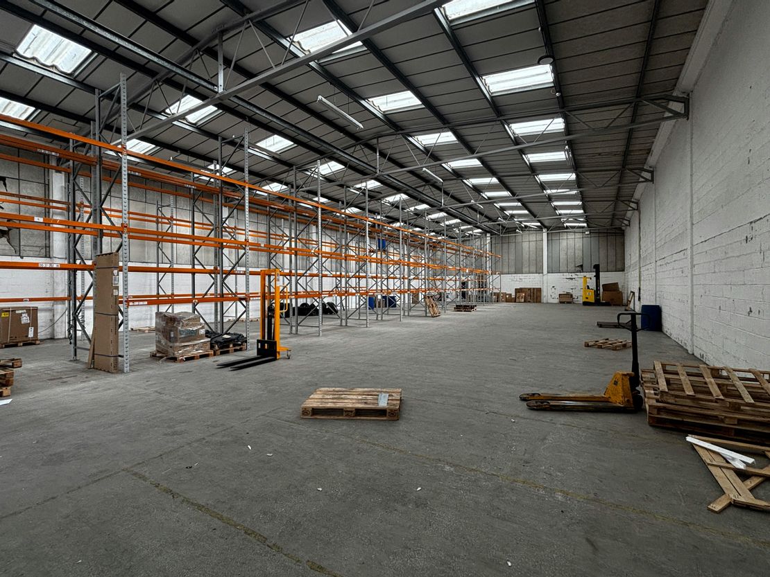Units 5A and 5B Motorway Industrial Estate, Babbage Road, Stevenage, SG1 2TU
