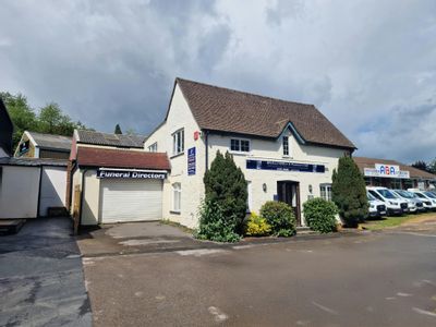 Property Image for The Sawyers House, 113 London Road, Horndean, Waterlooville, PO8 0BJ