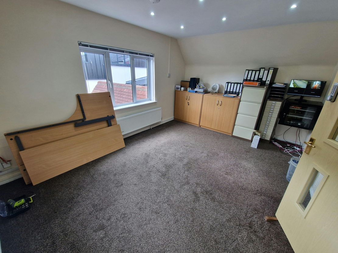 The Sawyers House, 113 London Road, Horndean, Waterlooville, PO8 0BJ