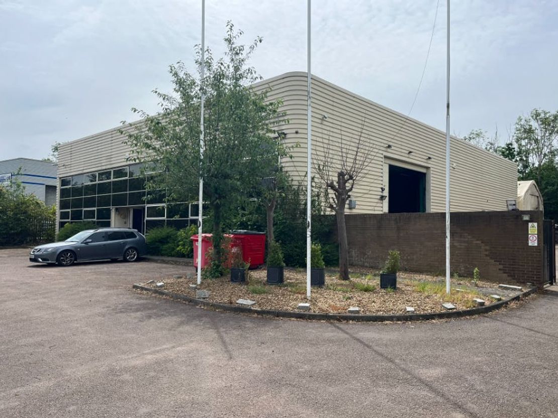 71 Alston Drive, Bradwell Abbey, Milton Keynes, MK13 9HG