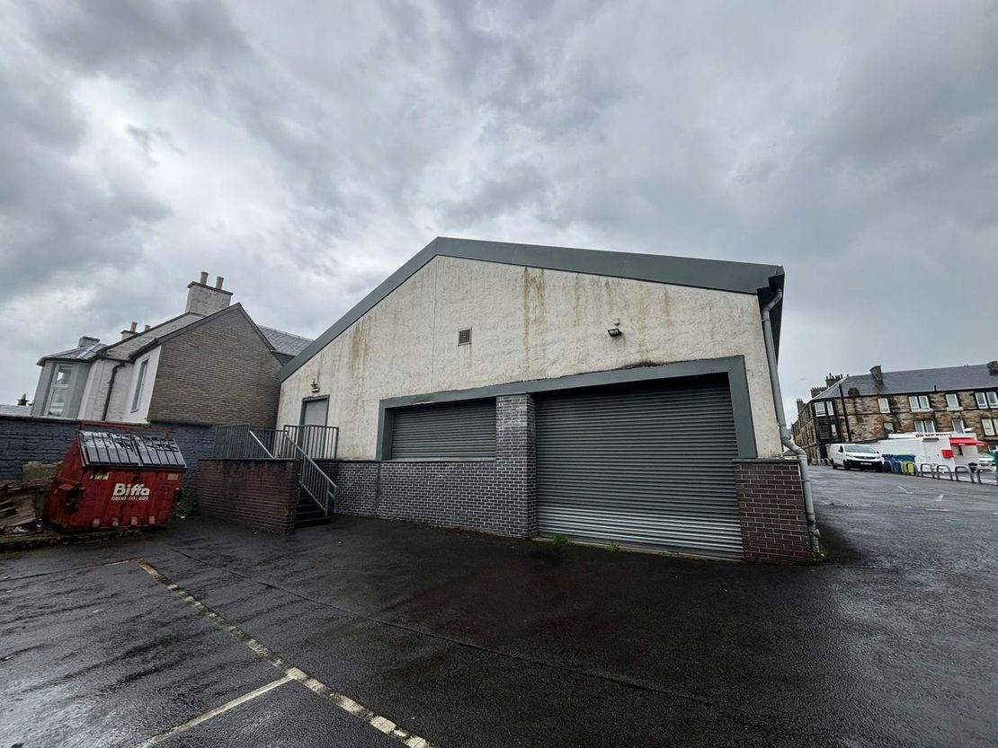 11 Dundee Court, Falkirk, FK1 1PW