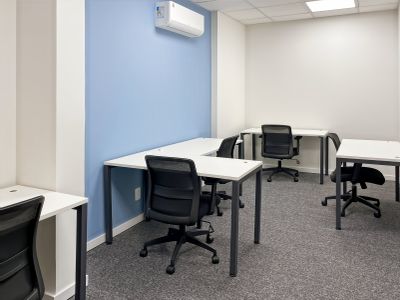 Property Image for Wren Avenue, Hillingdon House, Uxbridge, Greater London, United Kingdom, UB10 0FD