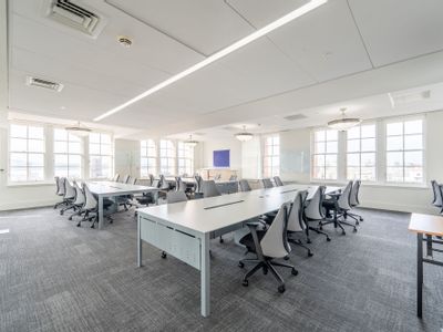 Property Image for DC Thomson HQ, 2 Albert Square, Dundee, City Of Dundee, DD1 1DD