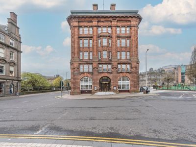 Property Image for DC Thomson HQ, 2 Albert Square, Dundee, City Of Dundee, DD1 1DD