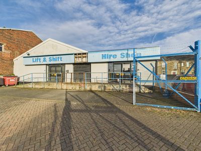 Property Image for 2 Elmbank Street, Ayr, South Ayrshire, KA8 8DH