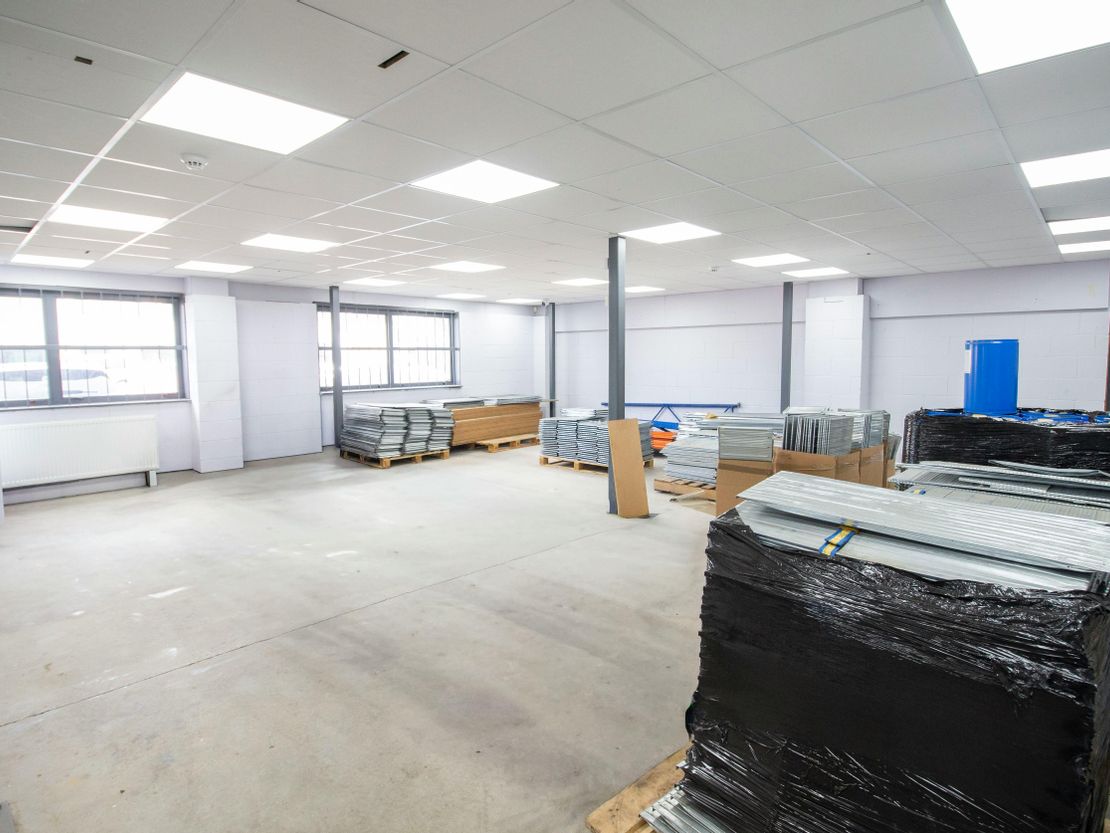Unit 21 Sarum Complex, Salisbury Road, Uxbridge, UB8 2RZ