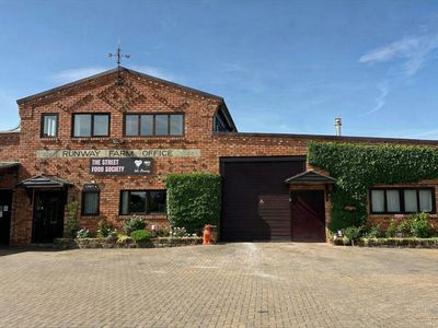 Property Image for Runway Farm, Honiley Road, Kenilworth, CV8 1NQ