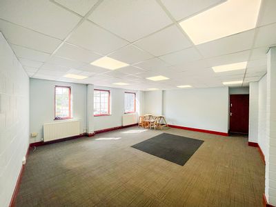 Property Image for Unit F Weyvern Place, Weyvern Park, Peasmarsh, Guildford, GU3 1LZ