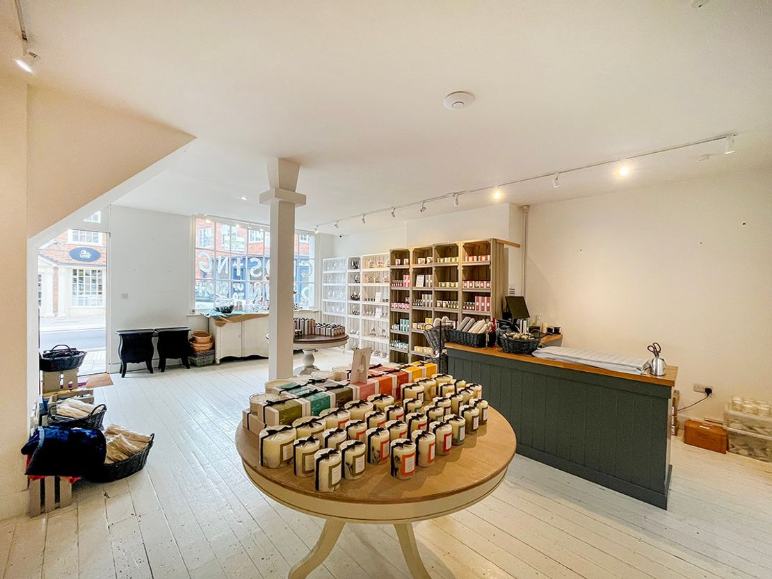 38 Downing Street, Farnham, GU9 7PH