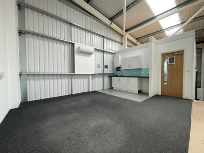Property Image for Unit 22, Carlton Business Park, Carlton Road, Ashford, Kent, TN23 1DP